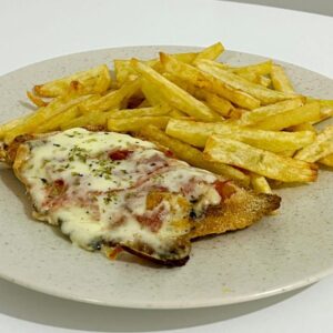 Milanesas de pollo napolitanas